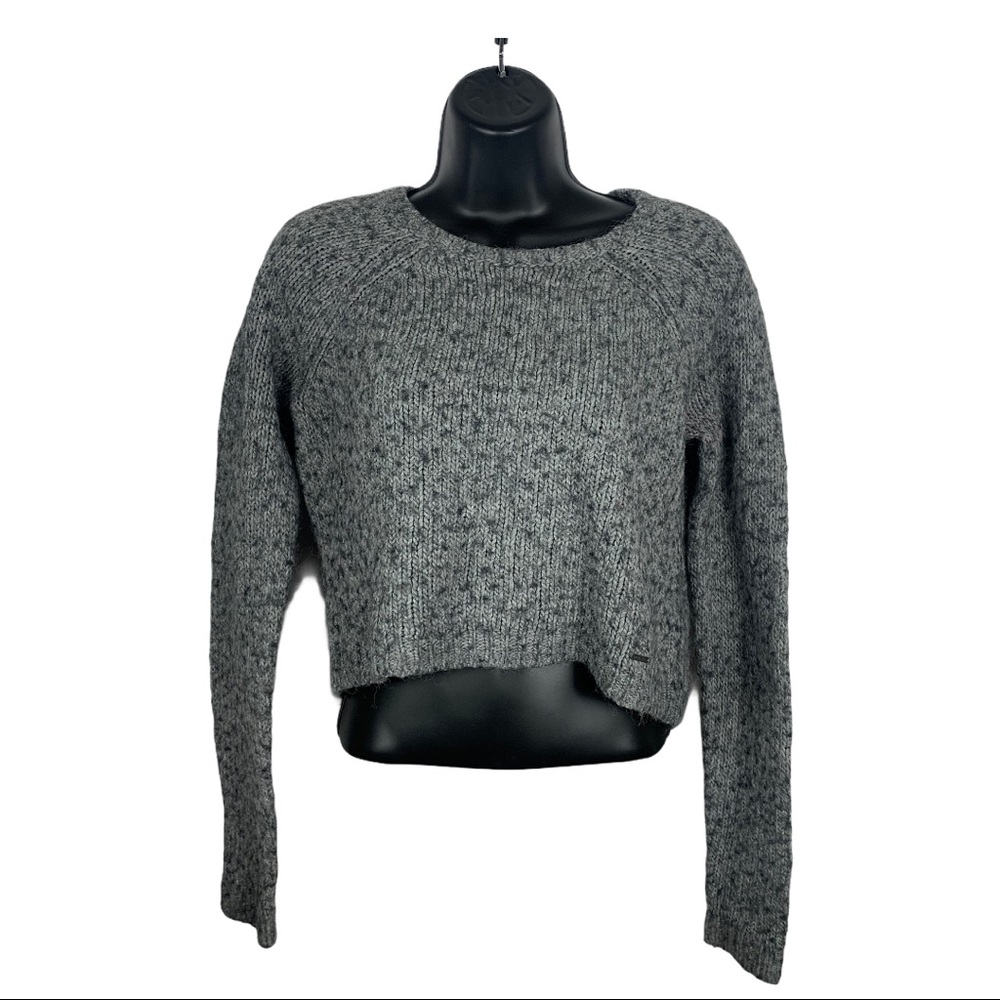 Hollister gray crop long sleeve